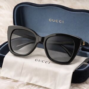 🖤 Gucci GG0921S Butterfly Sunglasses – Black / Grey Gradient